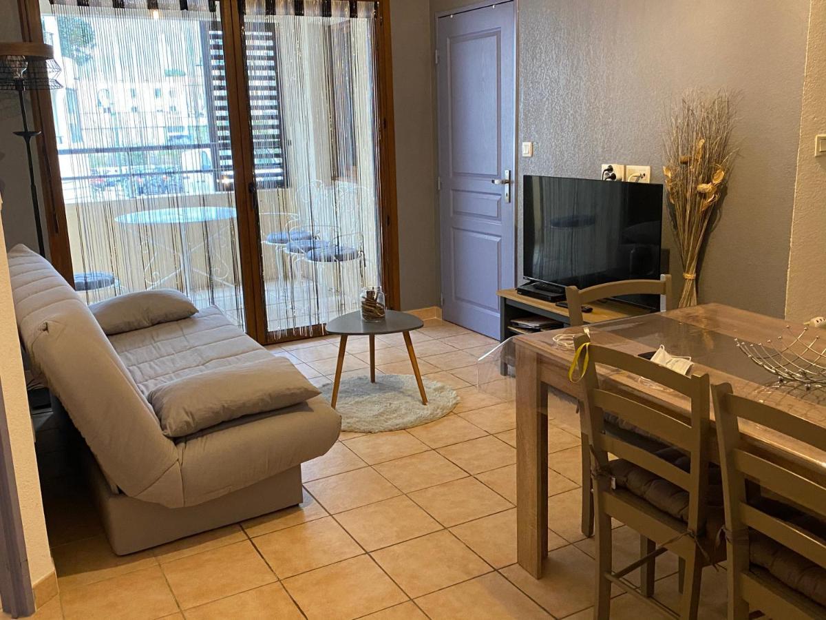 Appartement 3 Min A Pied Du Centre D'Uzes Parking Piscine Екстер'єр фото