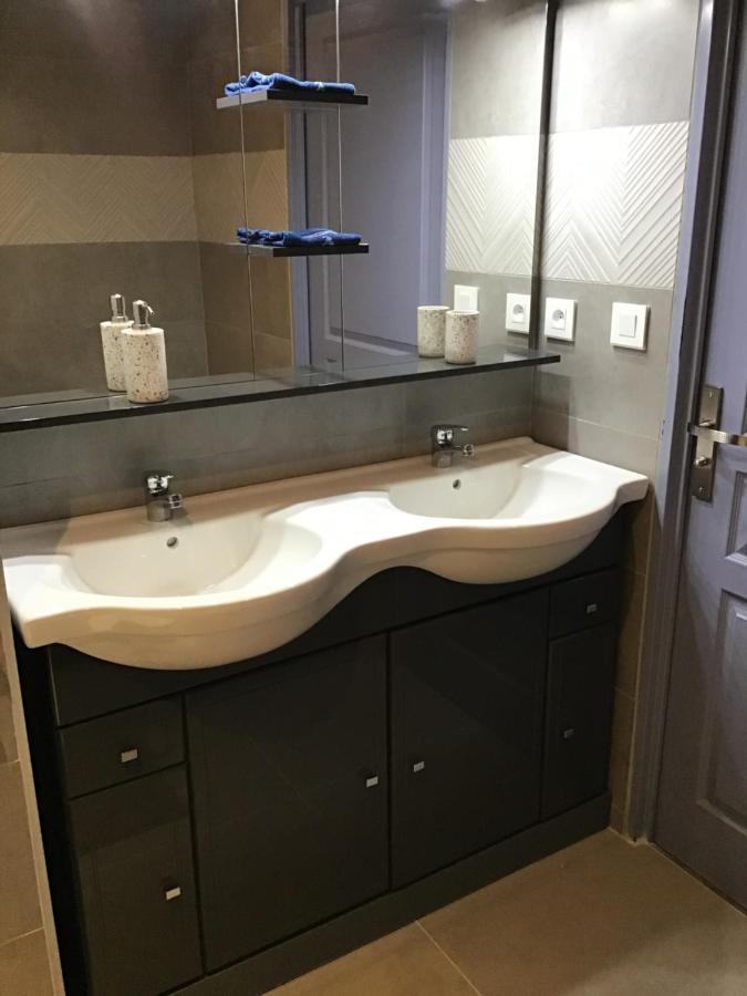 Appartement 3 Min A Pied Du Centre D'Uzes Parking Piscine Екстер'єр фото