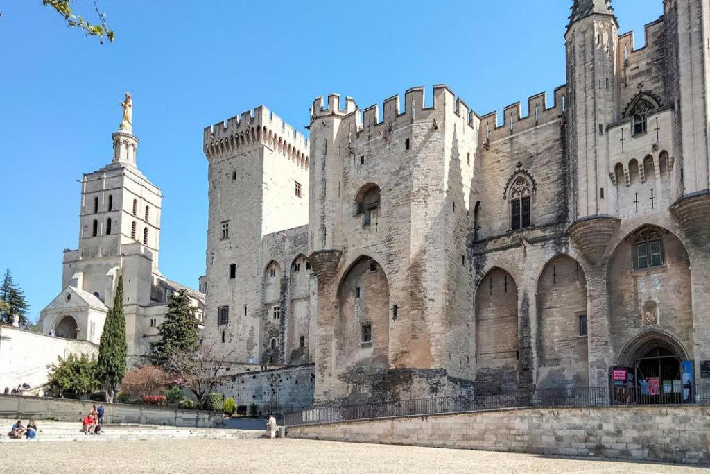 Appartement 3 Min A Pied Du Centre D'Uzes Parking Piscine Екстер'єр фото