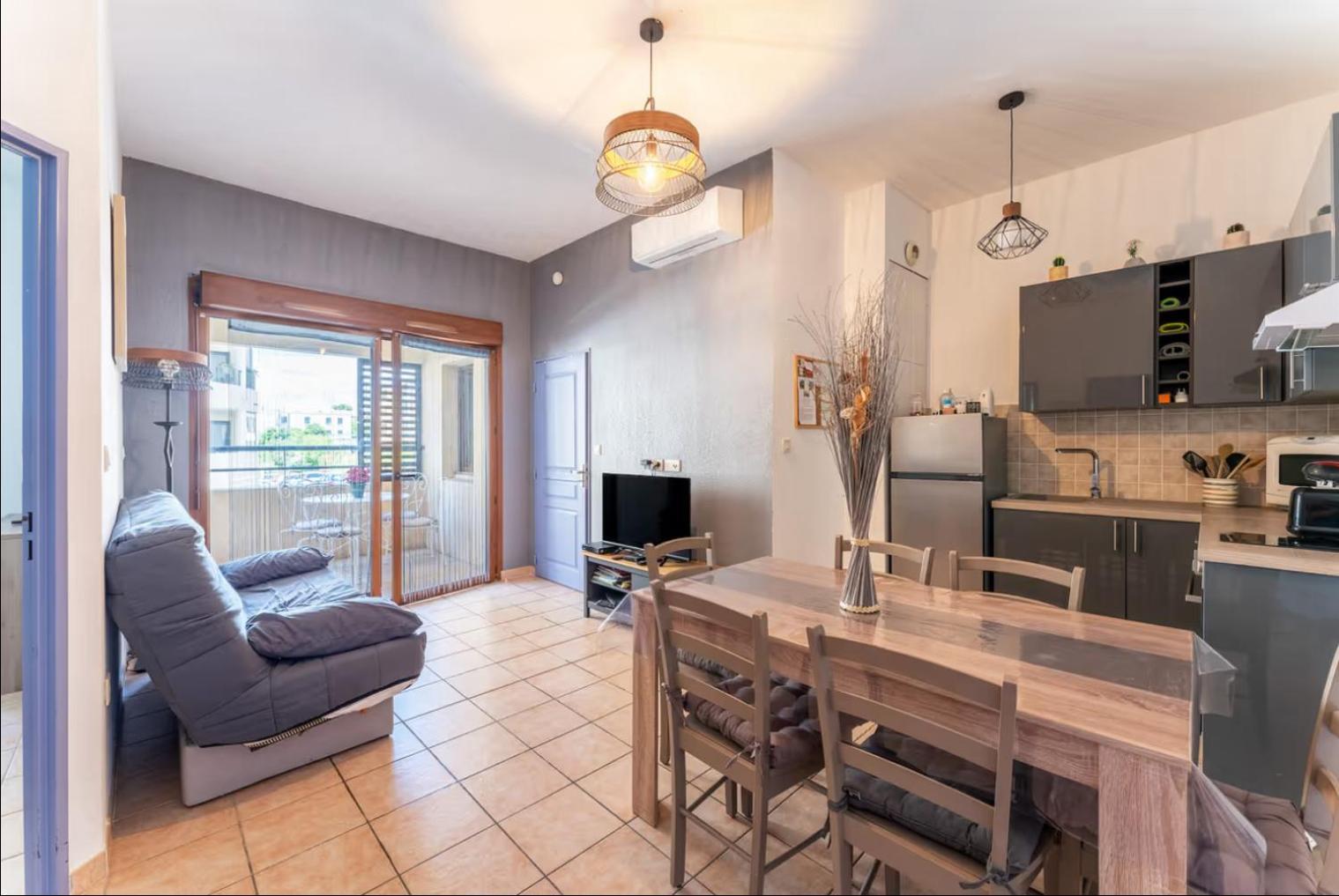Appartement 3 Min A Pied Du Centre D'Uzes Parking Piscine Екстер'єр фото